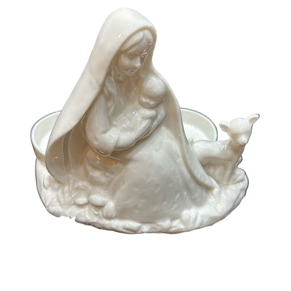 Vintage Mary with Baby Jesus and L white Porcelaine tealight - Made in Japan - Picture 1 of 5